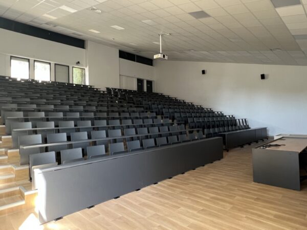 Photo siège amphi Easy tablette filante