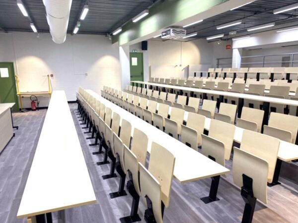 Photo siège amphi Easy tablette filante