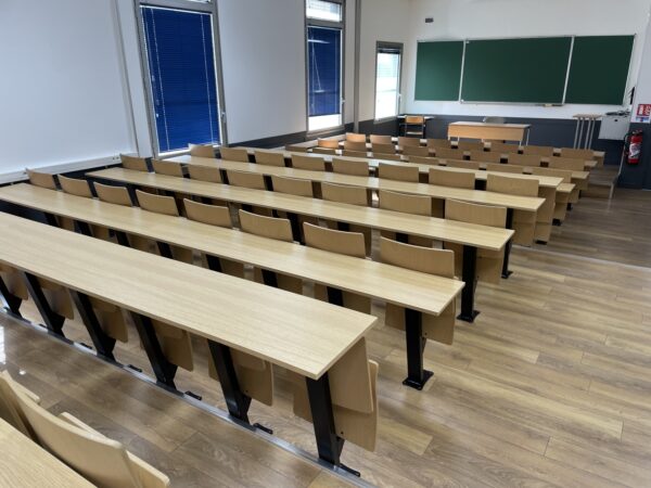 Photo siège amphi Easy tablette filante