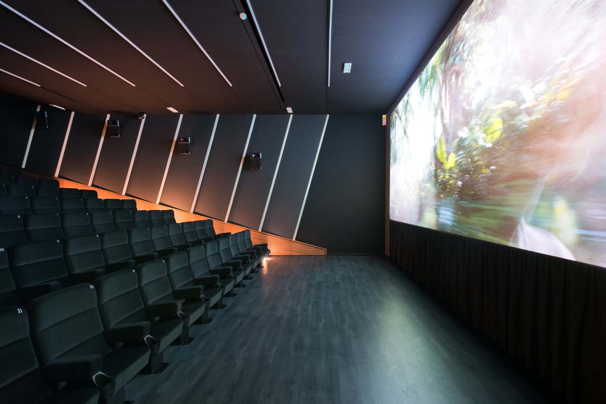 Fauteuil Cinéma Locarno Ambiance Salle de Cinéma Ecran Allumé