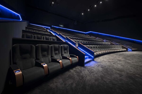 Détail Salle de Cinéma Avec Fauteuil Arcadia Avec Travées Eclairées