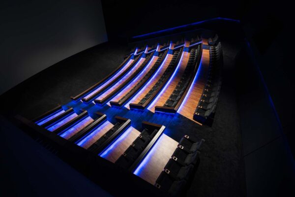 Détail Salle de Cinéma Avec Fauteuil Arcadia Avec Travées Eclairées