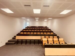 Photo Vue De Face Amphitheatre GCC Creps