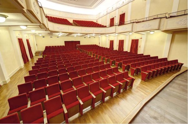 Fauteuils Legnano Rouge Salle De Théâtre