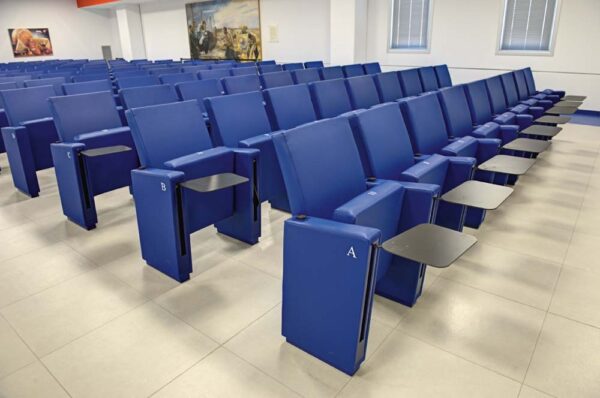Fauteuil auditorium et théâtre Crociera - ambiance - Tablette déployée
