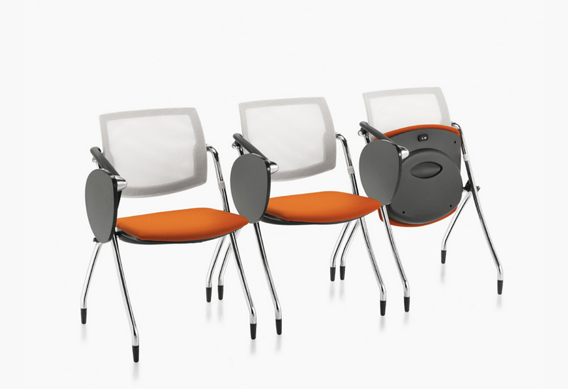 Chaise empilable avec assise rabattable Q-Go